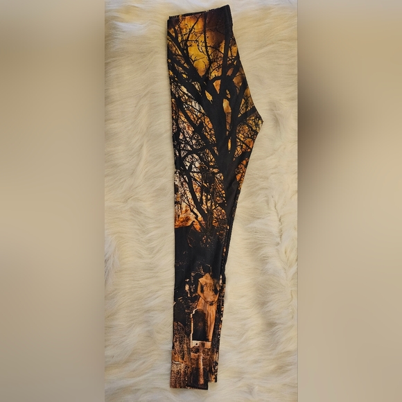 Haunted House 2.0 Leggings Blackmilk Small - Picture 2 of 2